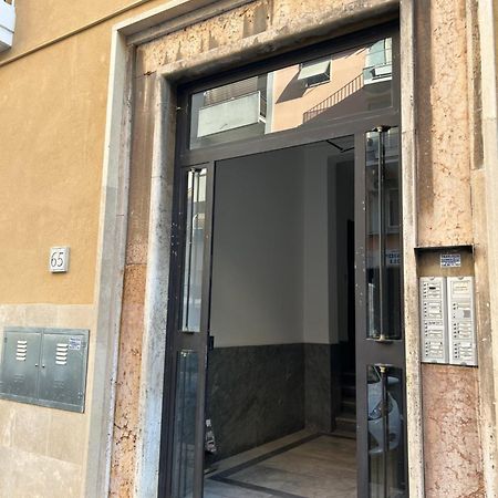 Appio Latino Casa By Bobo Apartment Rome Bagian luar foto