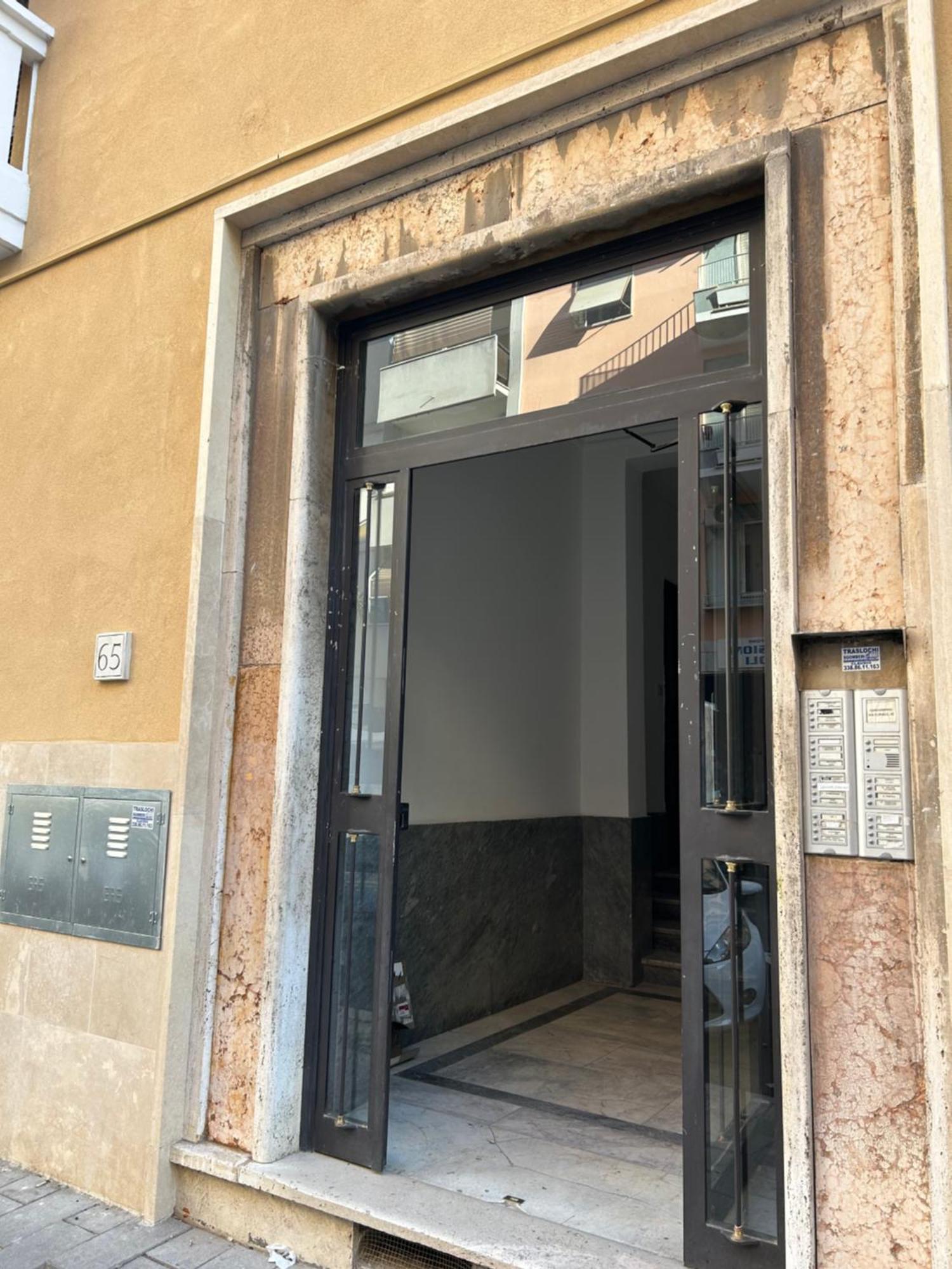 Appio Latino Casa By Bobo Apartment Rome Bagian luar foto