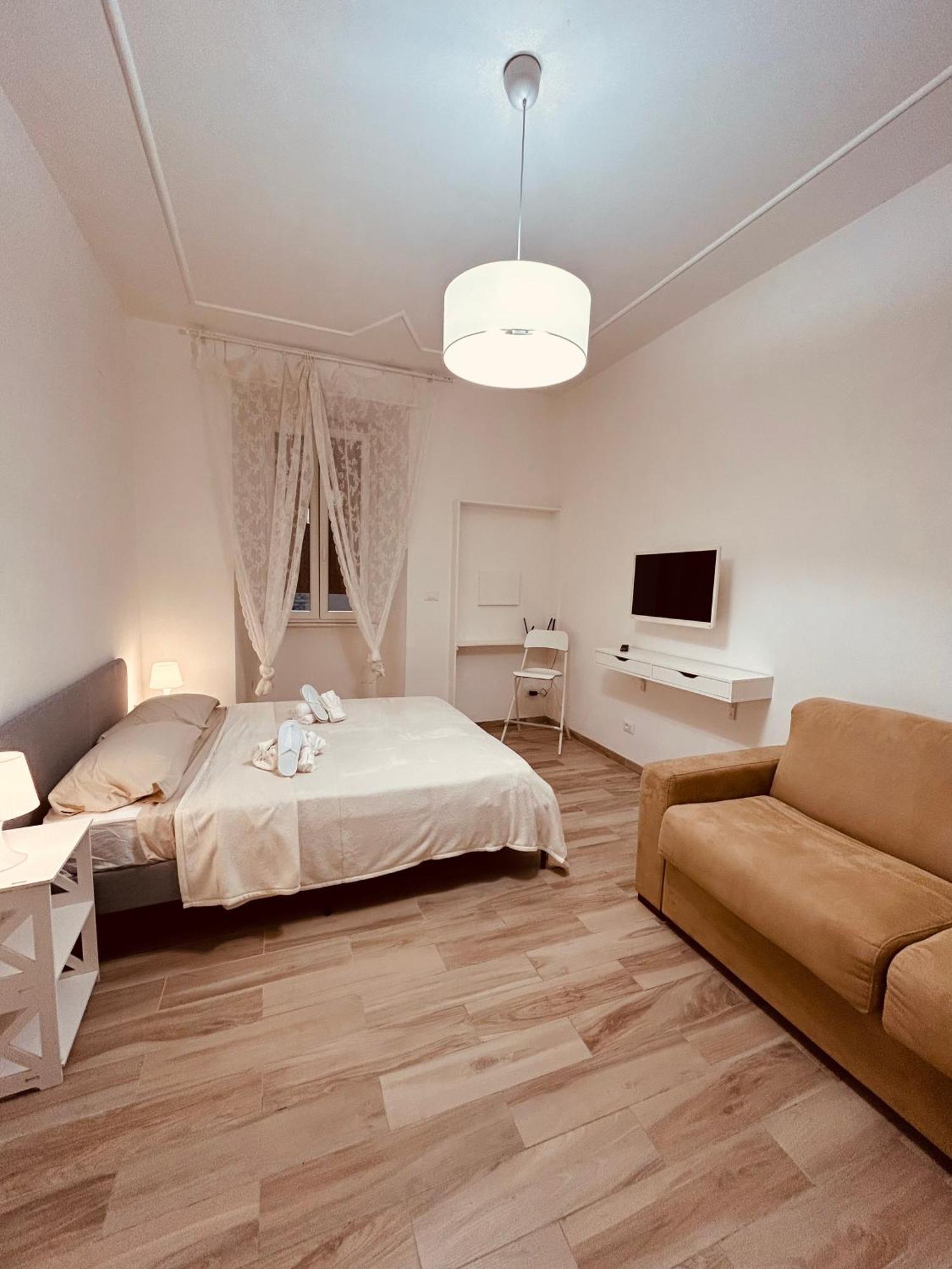 Appio Latino Casa By Bobo Apartment Rome Bagian luar foto
