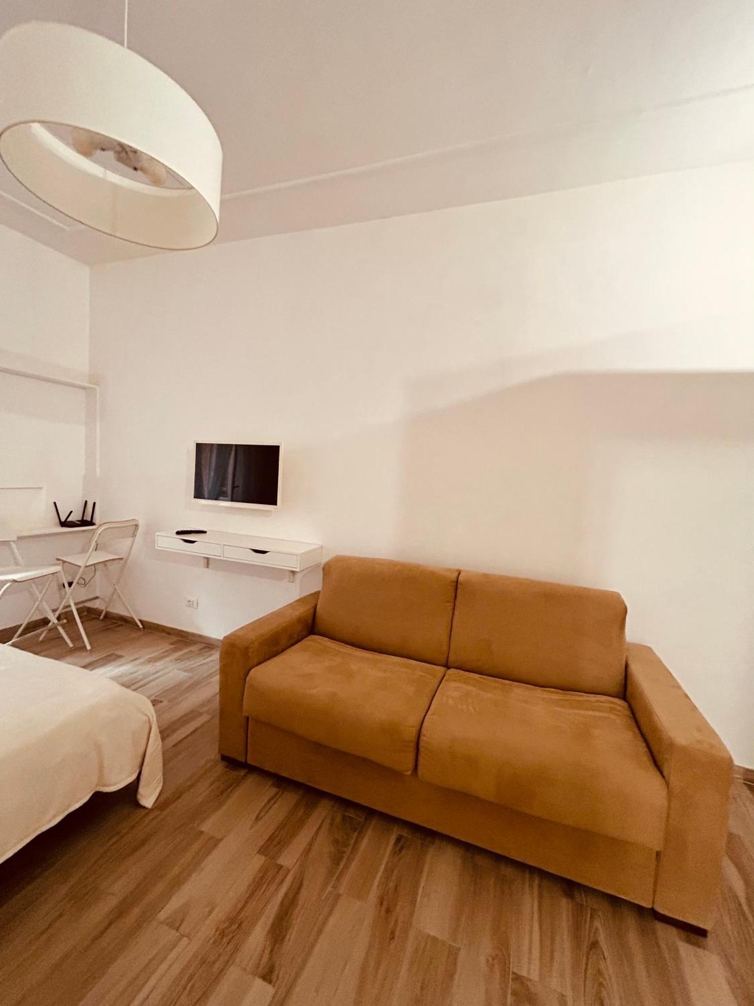 Appio Latino Casa By Bobo Apartment Rome Bagian luar foto
