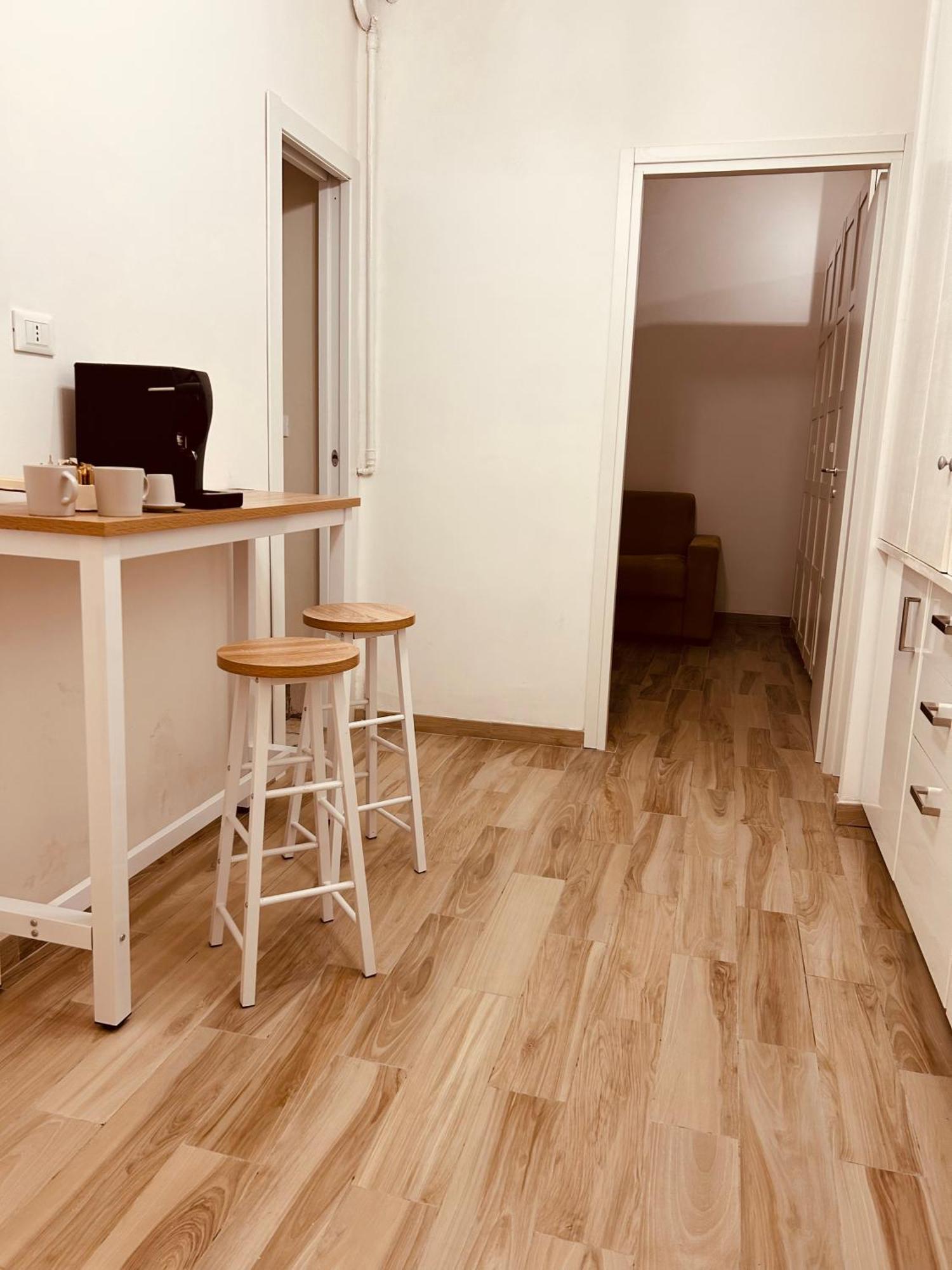 Appio Latino Casa By Bobo Apartment Rome Bagian luar foto